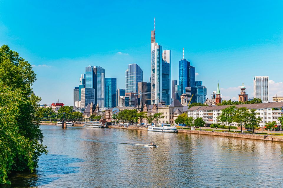 Frankfurt: River Main Sightseeing Cruise With Commentary - Historic Sachsenhausen District