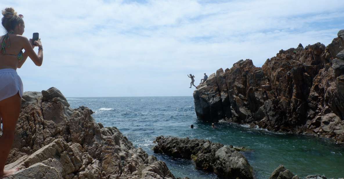 From Barcelona: Cliffs, Coves & Hiking in Costa Brava - Meal and Relaxation