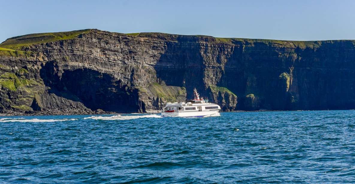 From Galway: Aran Islands & Cliffs of Moher Day Cruise - Inis Mór Exploration