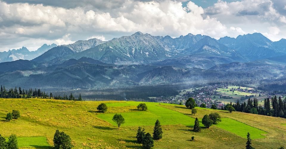 From Kraków: Slovakia Treetop Walk and Tour of Zakopane - Travel and Accessibility Information