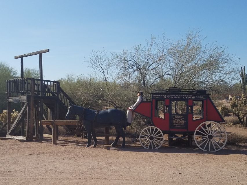 From Scottsdale/Phoenix: Apache Trail Day Tour - Sightseeing Boat Ride