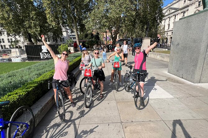 Fun Bike Ride to LDN Landmarks +Quirky Facts+Post Ride Pint - Rental of Santander Bikes