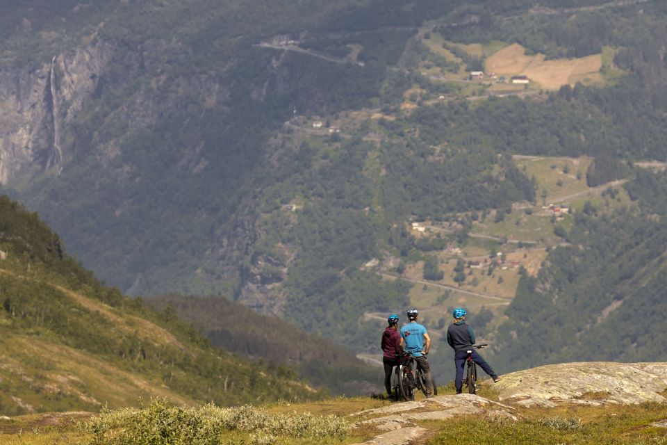 Geiranger Fjord: Downhill Self-Guided Bike Tour - Cycling the Sinuous Roads