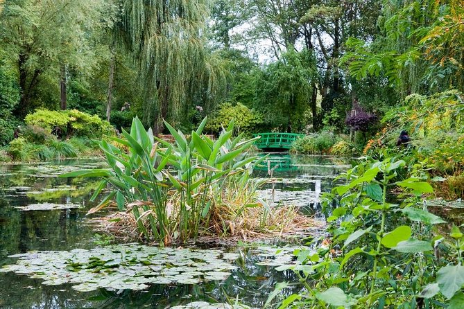 Giverny and Versailles Full-Day Private Guided Tour With Hotel Pickup - Pricing and Booking Information