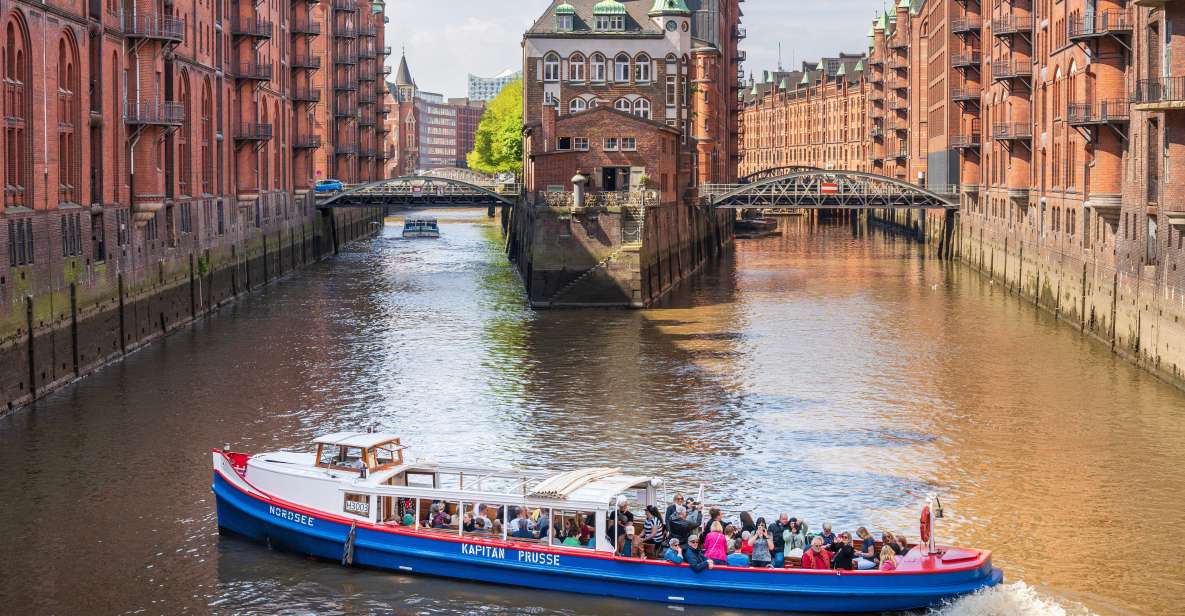 Hamburg: 1h Harbor Boat Tour With Live Commentary - Tour Highlights