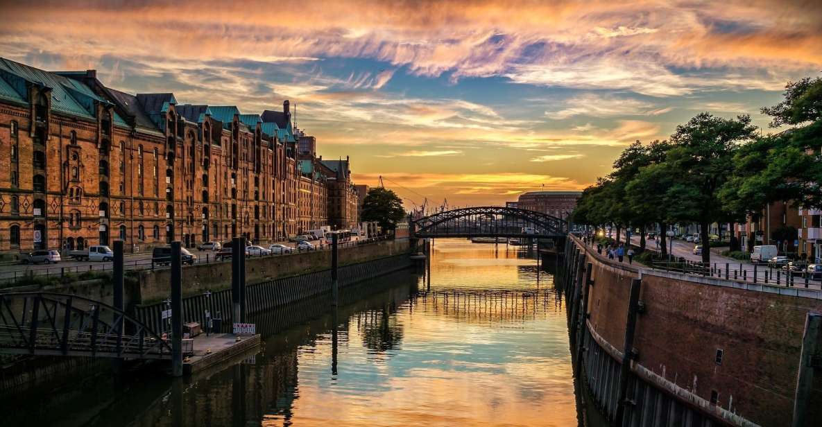 Hamburg: Elbe Riverside Private Guided Walking Tour - Grandeur of the Reconstructed City Hall