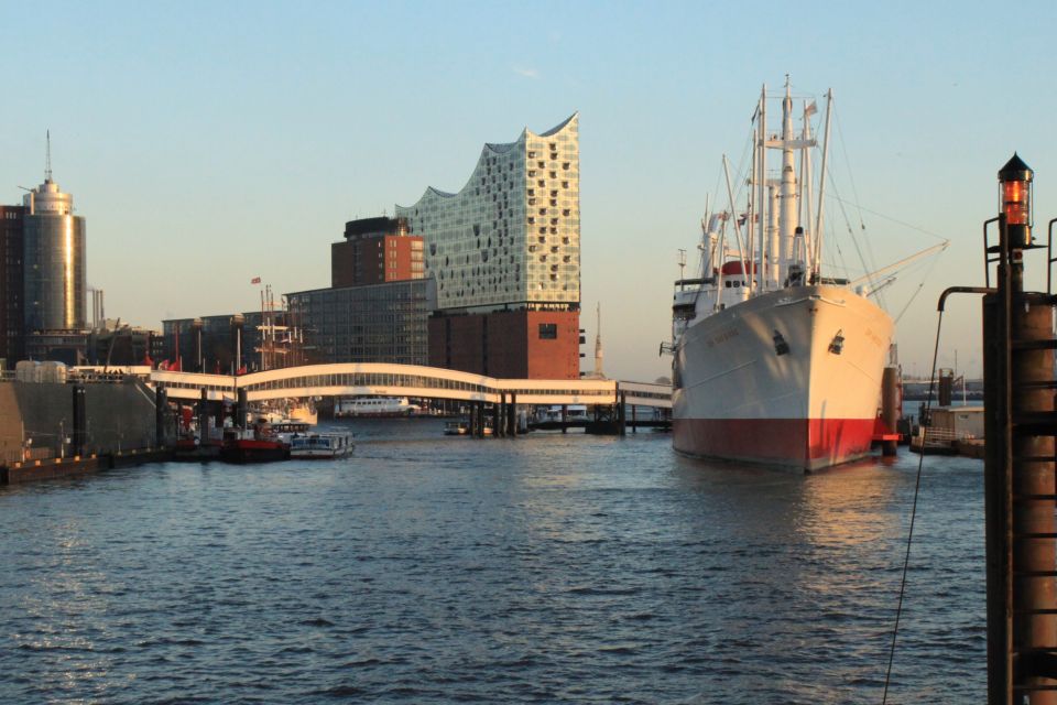 Hamburg: First Discovery Walk and Reading Walking Tour - Navigation and Features