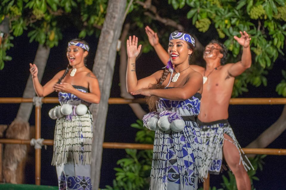 Kailua-Kona: Voyagers of the Pacific Luau With Buffet Dinner - Highlights