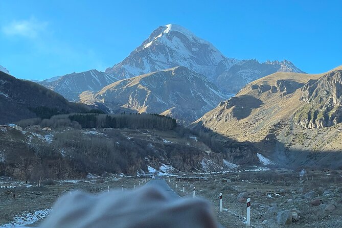 Kazbegi & Gudauri Group Tour From Tbilisi - Guiding Services