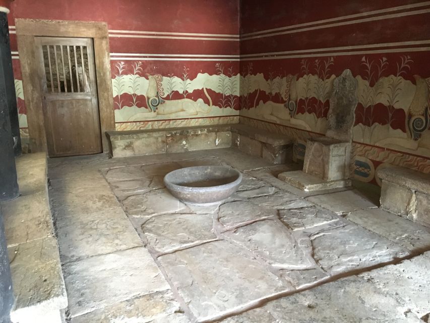 Knossos Palace & Archaeological Museum Private Tour - Inclusions and Exclusions