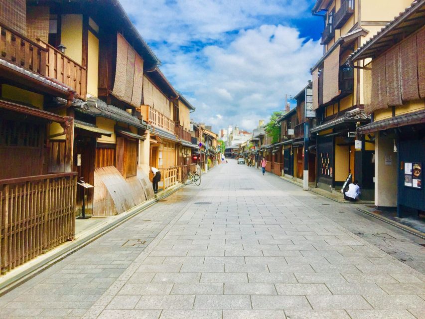 Kyoto: Half-Day Private Guided Tour to the Old Town of Gion - Cultural and Scenic Features