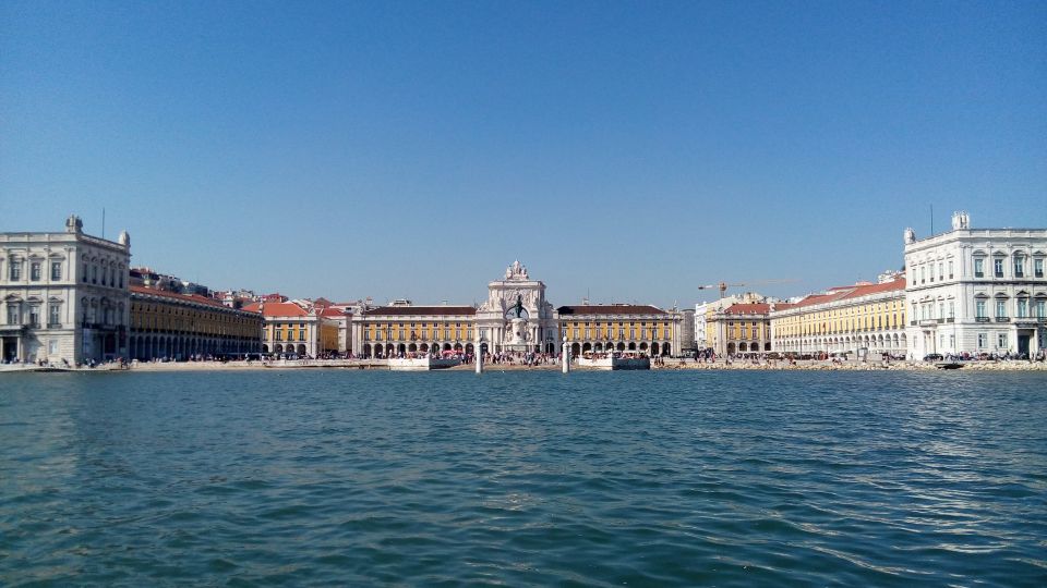 Lisbon: 2-Hour Sailing Yacht Cruise & Guided Tour W/2 Drinks - Cruise Itinerary