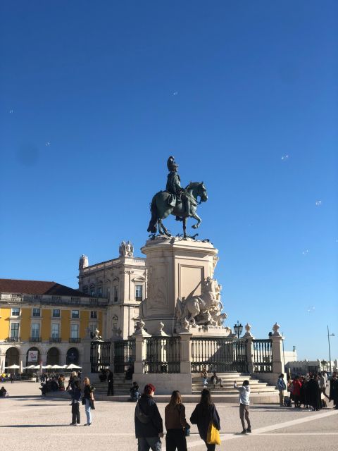 Lisbon: Private Tour With Guide and Transportation Half Day - Detailed Itinerary