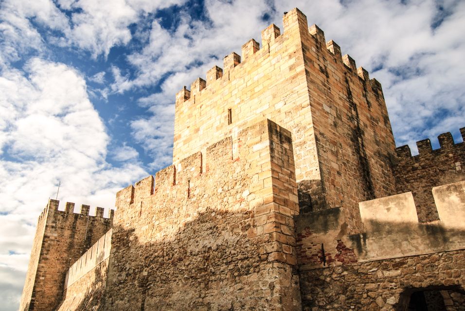 Lisbon: Sao Jorge Castle Skip-The-Line Ticket With Guide - Guided Tour Information