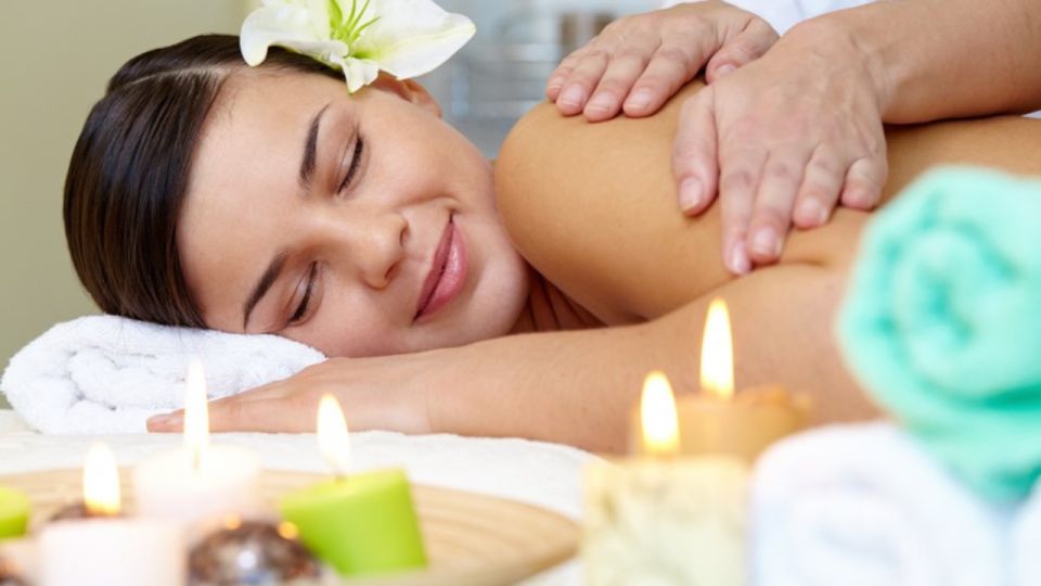 LOMI LOMI MASSAGE - Holistic Mind-Body-Spirit Connection