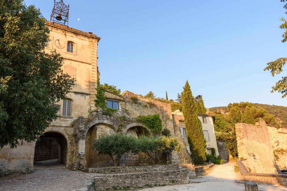 Luberon: Electric Bike Tour - Oppède Ride - Experience Worry-Free Cycling