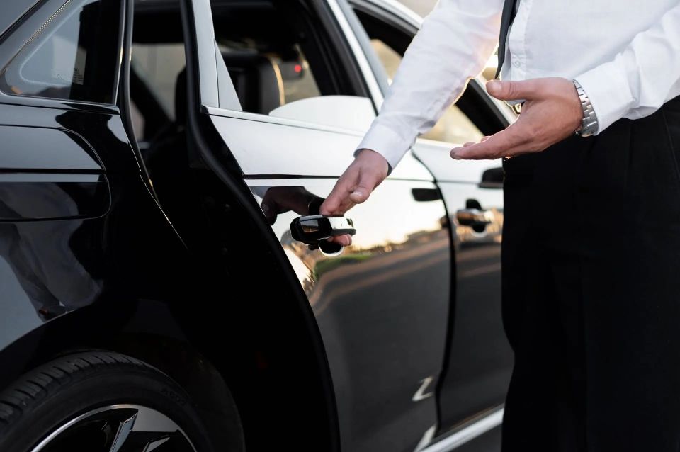 Malta: Private Chauffeur Service to Explore the Island - Personalized Chauffeur Experience