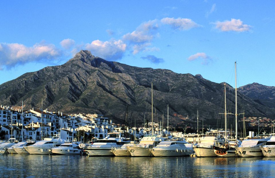 Marbella Old Town Tour & Boattrip to Puerto Banús - Included Features