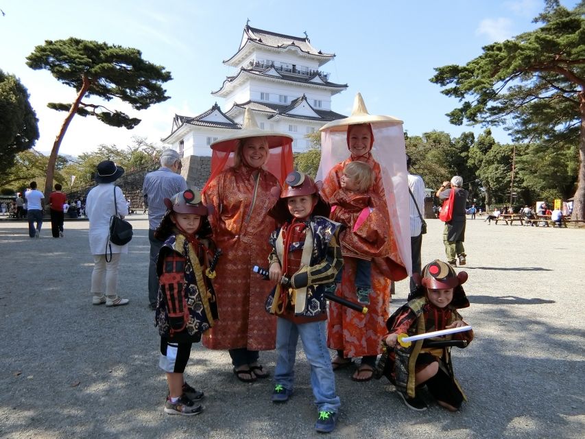 Odawara: Odawara Castle and Town Guided Discovery Tour - Odawara Castle Exploration