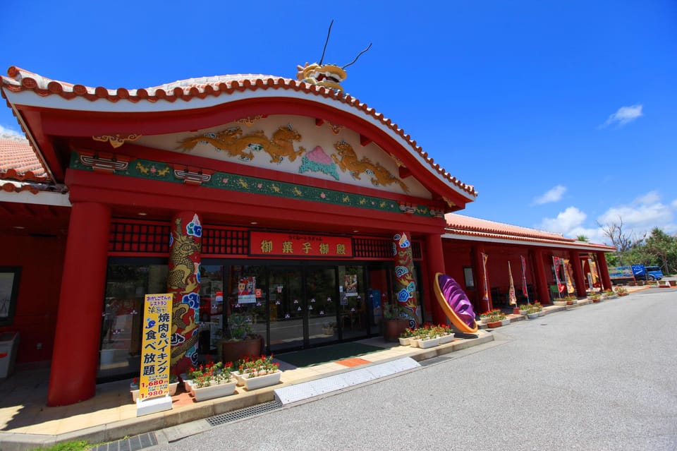 Okinawa Sightseeing Bus : Churaumi Aquarium/Kouri/American - Starting Locations