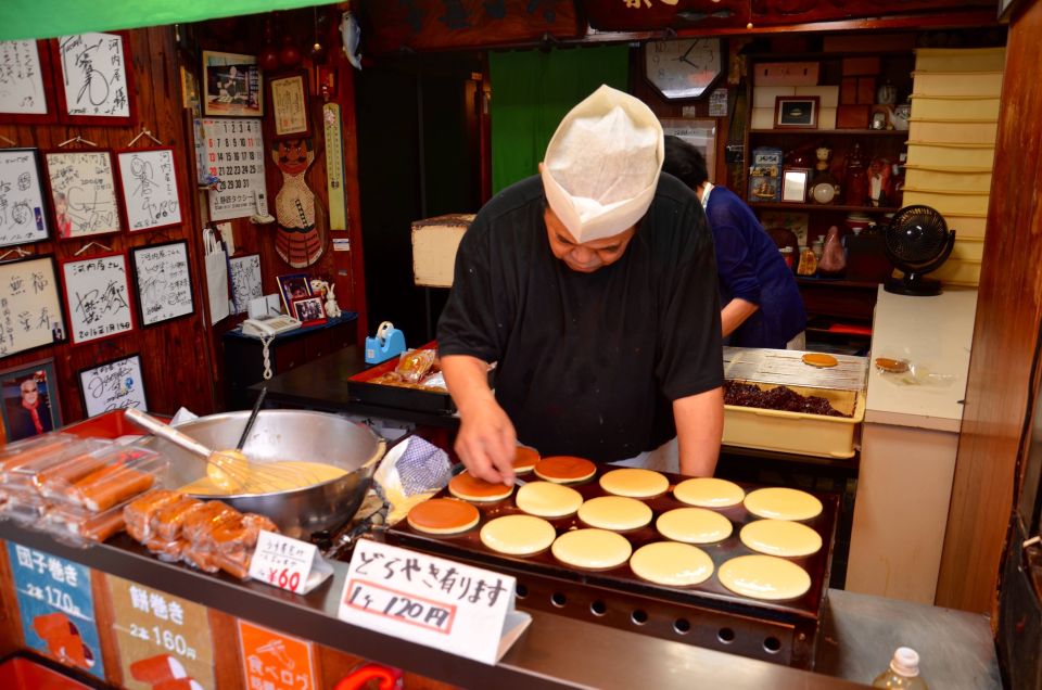 Osaka: Kuromon Market Food Tour With Tastings - Sennichimae Doguyasuji Visit