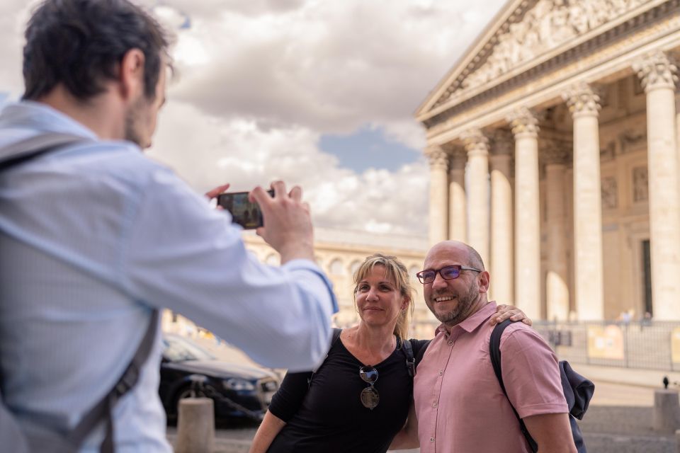 Paris: Iconic Neighborhoods Guided Walking Tour - Discovering Montmartre