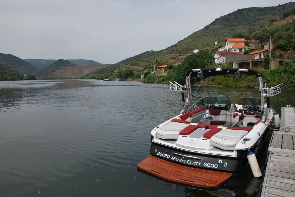 Pinhão: River Douro Speedboat Tour With Water Sports - Inclusions