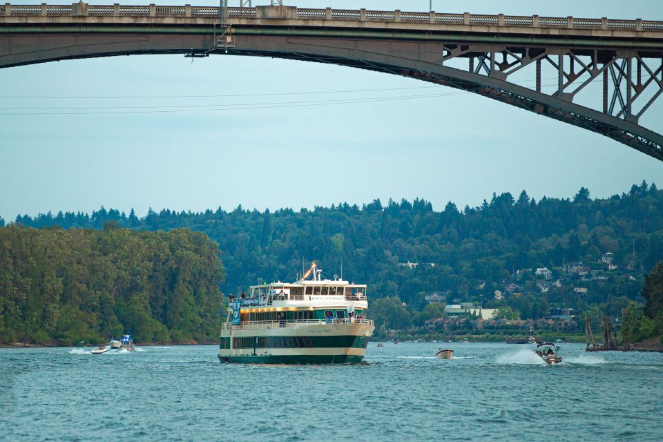 Portland: Champagne Brunch Cruise on Willamette River - Buffet and Beverage Options