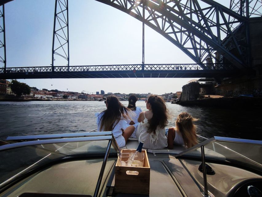 Porto: 6 Bridges on a Private Boat Tour 1h30m Sunset Option - Highlights of the Tour