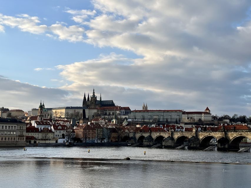 Prague: Grand City Tour by Bus and by Foot - Pickup and Meeting Information