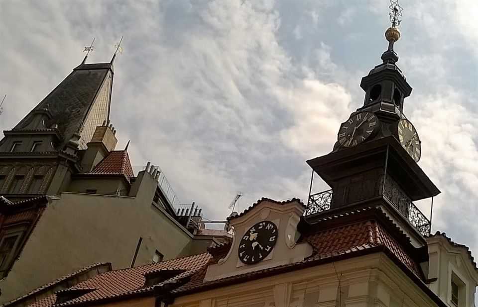 Prague: Old Town and Jewish Quarter Guided Walking Tour - Jewish Heritage Sites