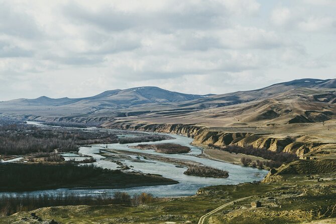 Private Day Trip to Mtskheta, Gori, Stalin Museum and Uplistsikhe - Exploring Mtskhetas Monasteries