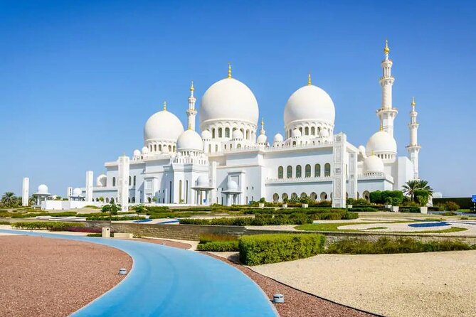 Private Tour in Abu Dhabi City With BAPS Temple - Driving Along the Corniche Road