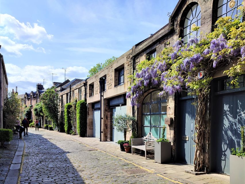 Private Tour: Romanticism & Georgian Era in New Town - The Picturesque Dean Village