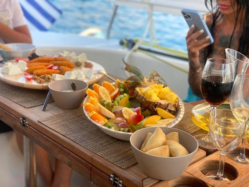 Rethymno: Private Sunset Cruise With Wine and Snacks - Onboard Amenities