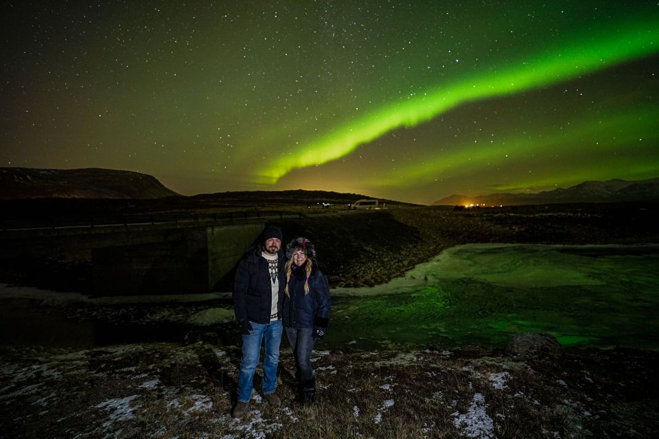 Reykjavik: Northern Lights Tour With Private Photographer - Inclusions and Amenities