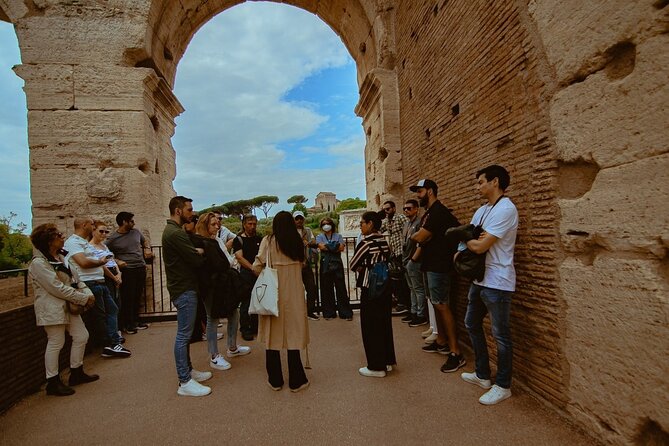 Rome: Guided Tour of Colosseum, Roman Forum & Palatine Hill - Meeting and End Points