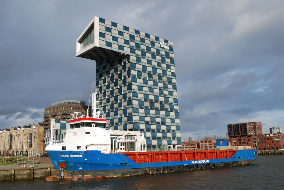 Rotterdam: Harbor Cruise on a Historic Ship - Onboard Amenities