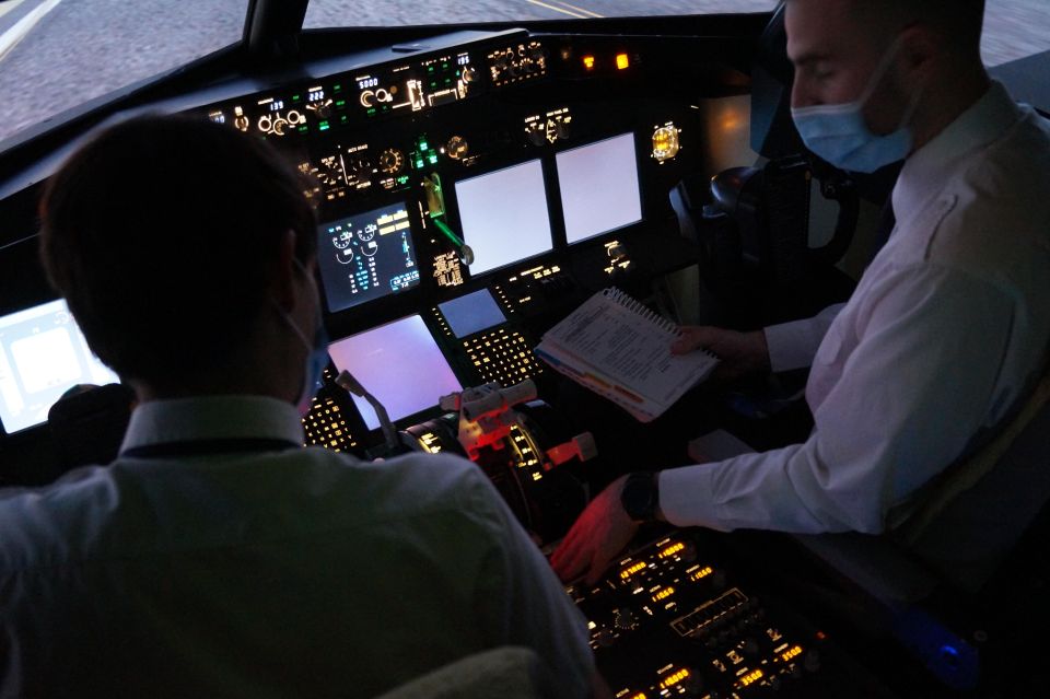 Sabadell (Barcelona): Flight Simulator Experience B737 - Location and Meeting Point