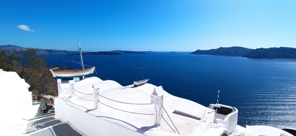 Santorini : Iconic Highlights Tour - Exploring Iconic Landmarks