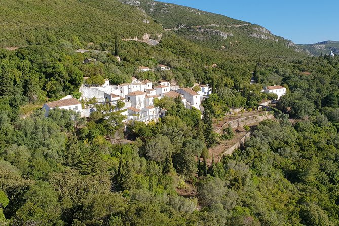 Sesimbra Costa Azul Tour - Accessibility and Participation