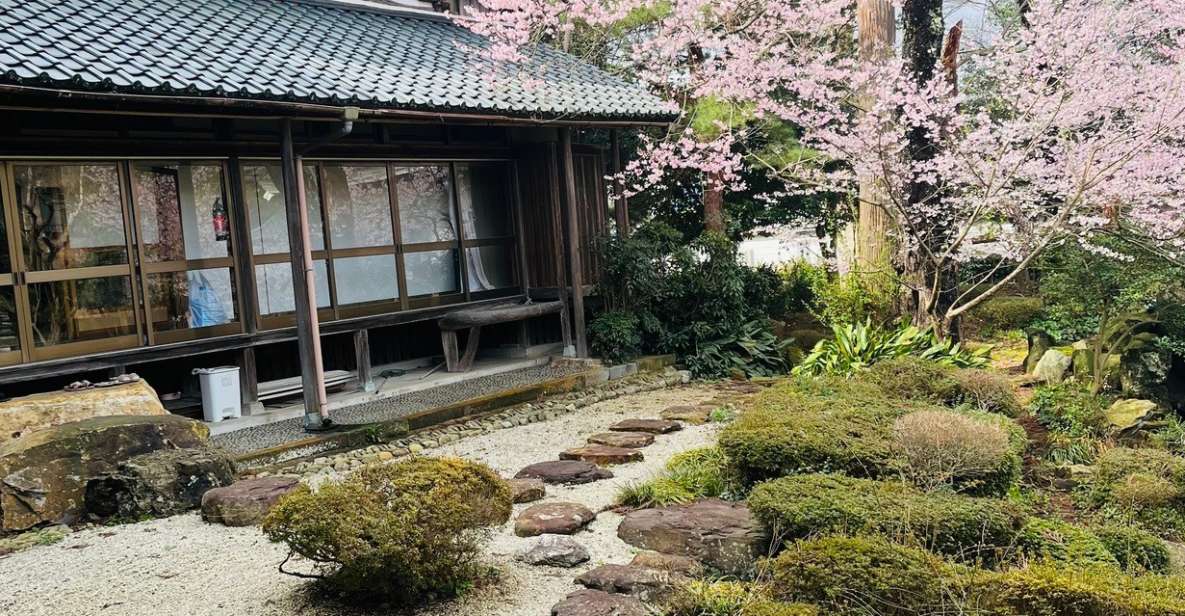 Silence Retreat at a Temple With English Speaking Monk - Guided by English Speaking Monk