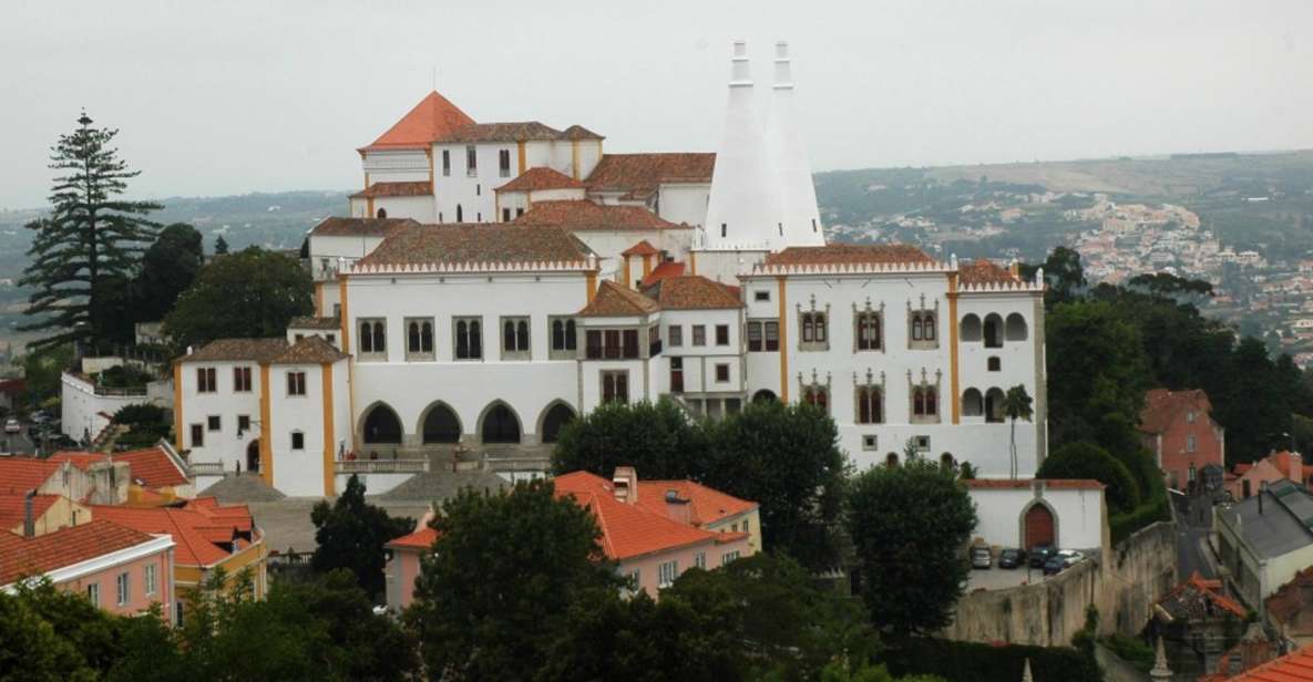 Sintra Tour With Wine Tasting and National Palace - Castle of the Moors