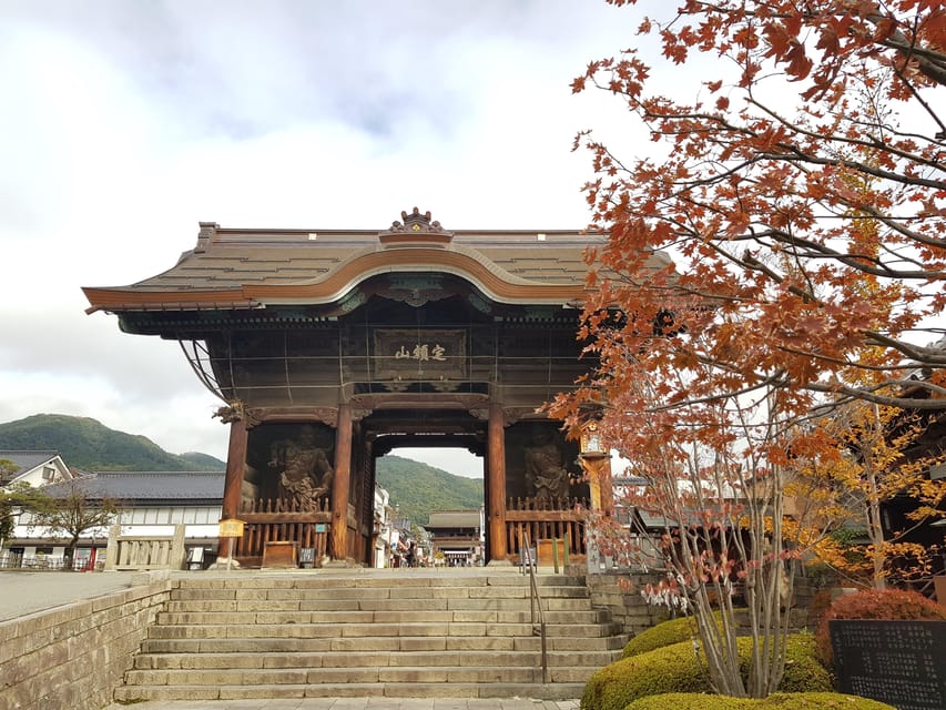 Snow Monkey, Zenko Ji Temple, Sake in Nagano Tour - Tour Logistics