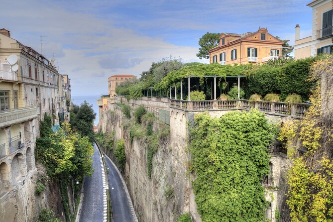 Sorrento Walking Tour With Limoncello Tasting - Tour Inclusions