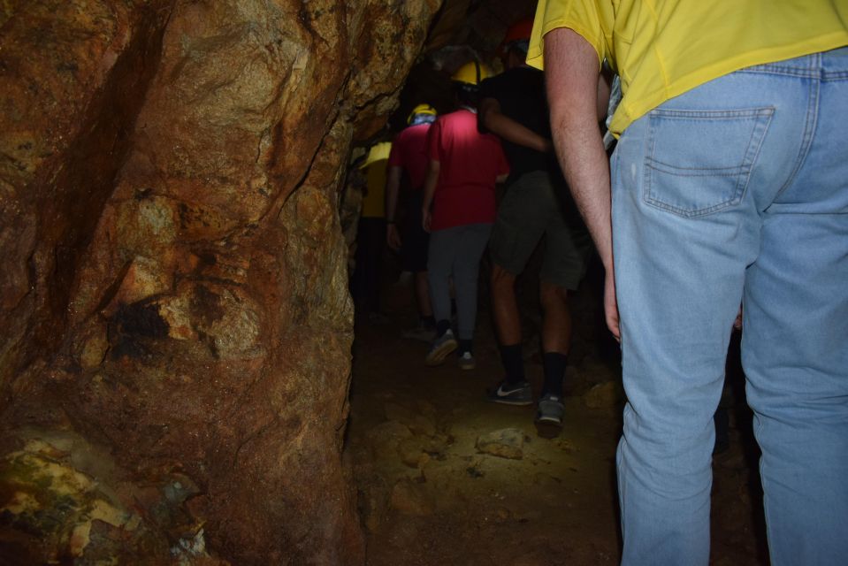 Speleology in the Arouca Geopark´s Tungsten Mines - Highlights and Inclusions