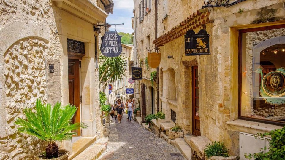 The Best Perched Medieval Villages on the French Riviera - Lunchtime on the French Riviera