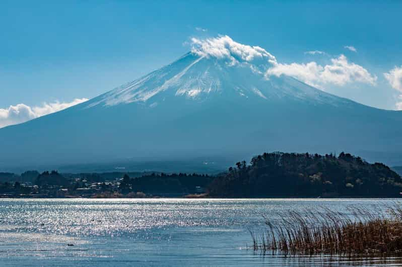 Tokyo: Oshino Hakkai, Cable Car, Matcha Experience Day Trip - Detailed Itinerary