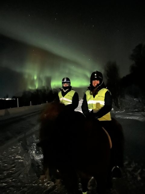 Tromsø: Lyngen Horseback Winter Evening Riding Experience - Explore the Lyngen Horse Stud