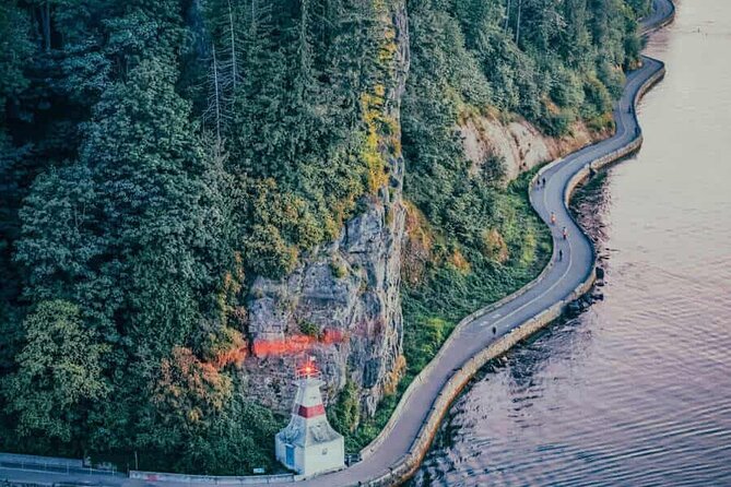 Vancouver City Tour- Capilano Bridge (included) Chinese/Eng - Meeting Point and Start Time